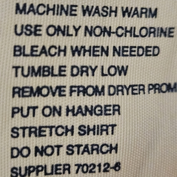 Men's Stafford Button Down Shirt in a dark blue and white design. 16 1/2 - 32/33 - Picture 9 of 10